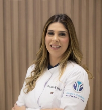 Dra. Élen Raquel Trinca